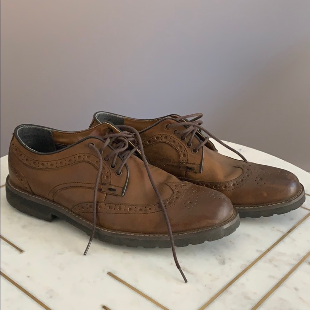 Men’s J Murphy Perforated Brown Leather Wingtips